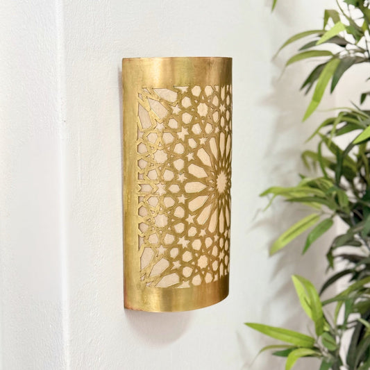 Applique murale Afulki en laiton doré