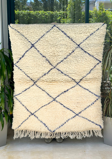 Tapis berbère Beni Ouarain crème à losanges bleu 100% laine de mouton - 130cm / 145cm