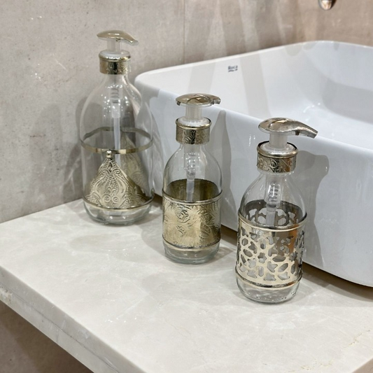 Distributeur de savon en verre et laiton argenté Mwaj