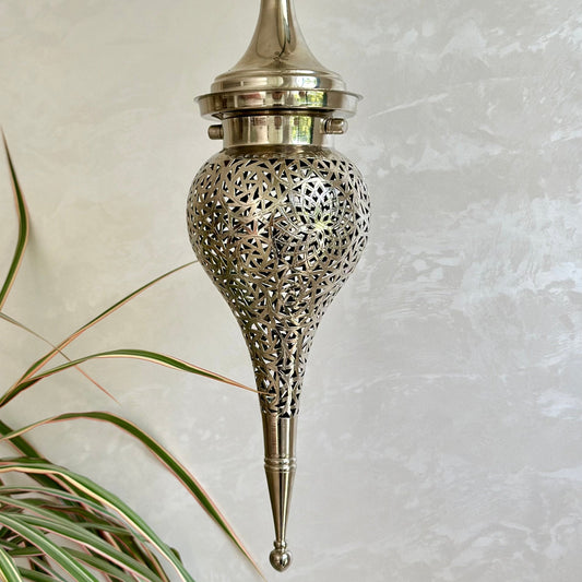 Suspension traditionnelle artisanale en laiton argenté Larme