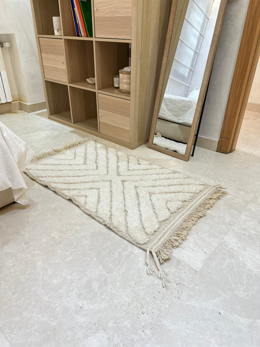 Tapis berbère Beni Ouarain crème zigzag 100% laine de mouton - 117cm/65cm