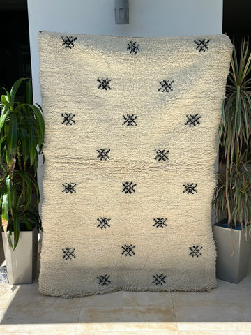 Tapis berbère Beni Ouarain crème et noir 100% laine de mouton - 185cm / 125cm